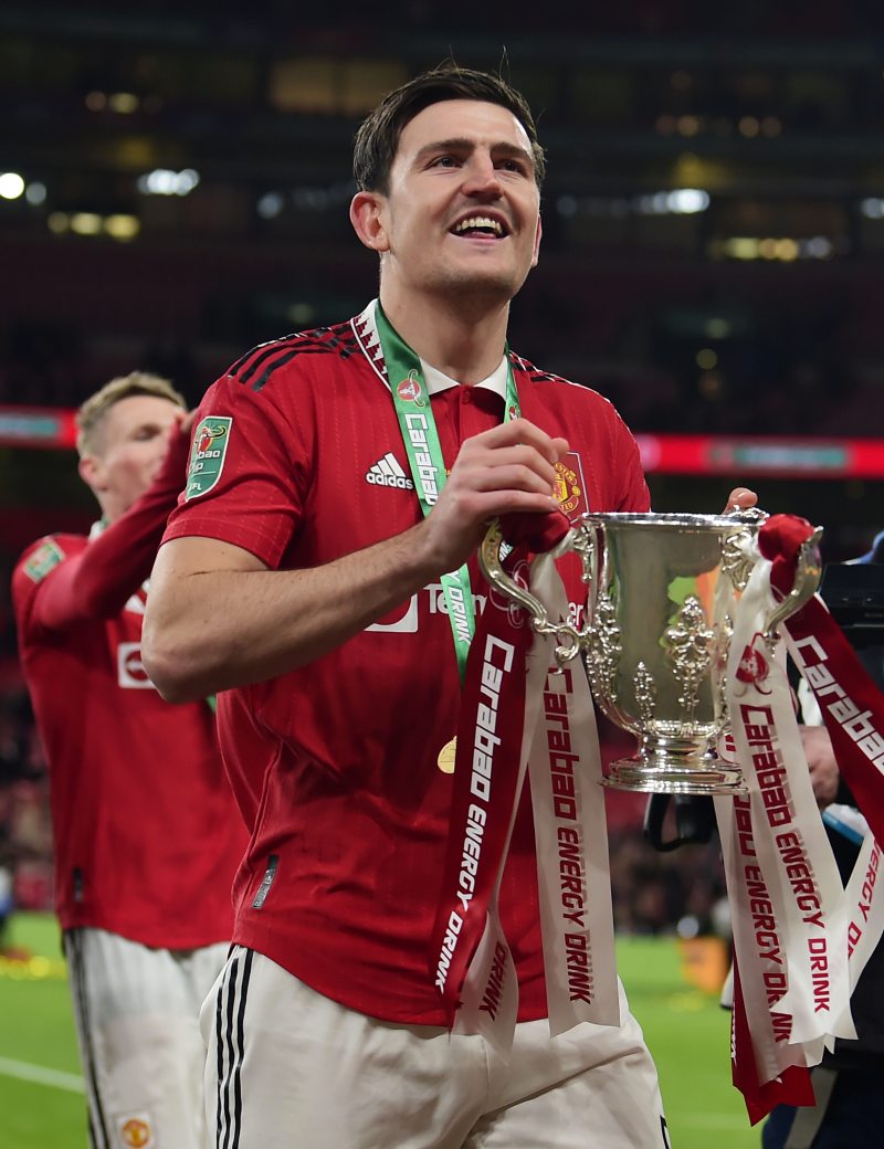 Harry Maguire vô địch Carabao Cup 2022/23 cùng Manchester United