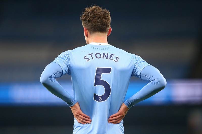 John Stones sở hữu chiếc áo số 5 trong đội hình của Manchester City.